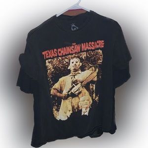 THE TEXAS CHAINSAW MASSACRE Graphic Tee